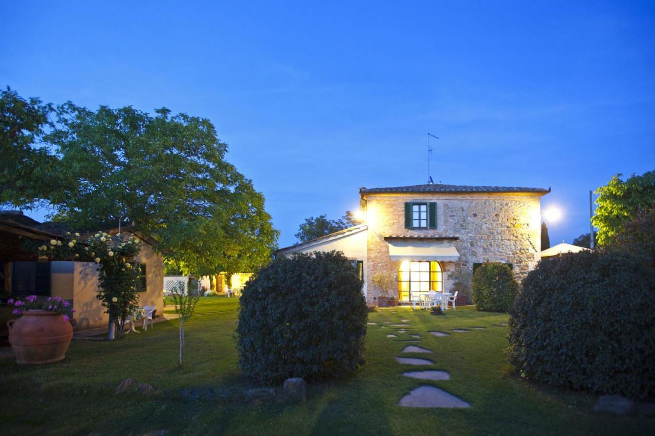 Agriturismo Il Fienile Guest House Montepulciano Exterior photo